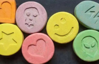 提神办法千千万  勿用毒品当手段