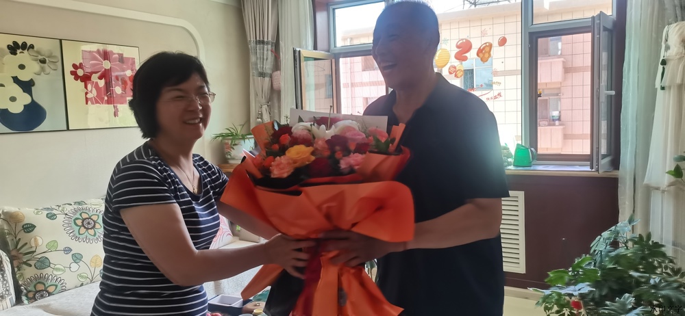 76cd2dd0c532453694d6f73c28fefbfd.jpg 76cd2dd0c532453694d6f73c28fefbfd.jpg