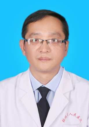 风湿免疫科副主任医师 雒宏